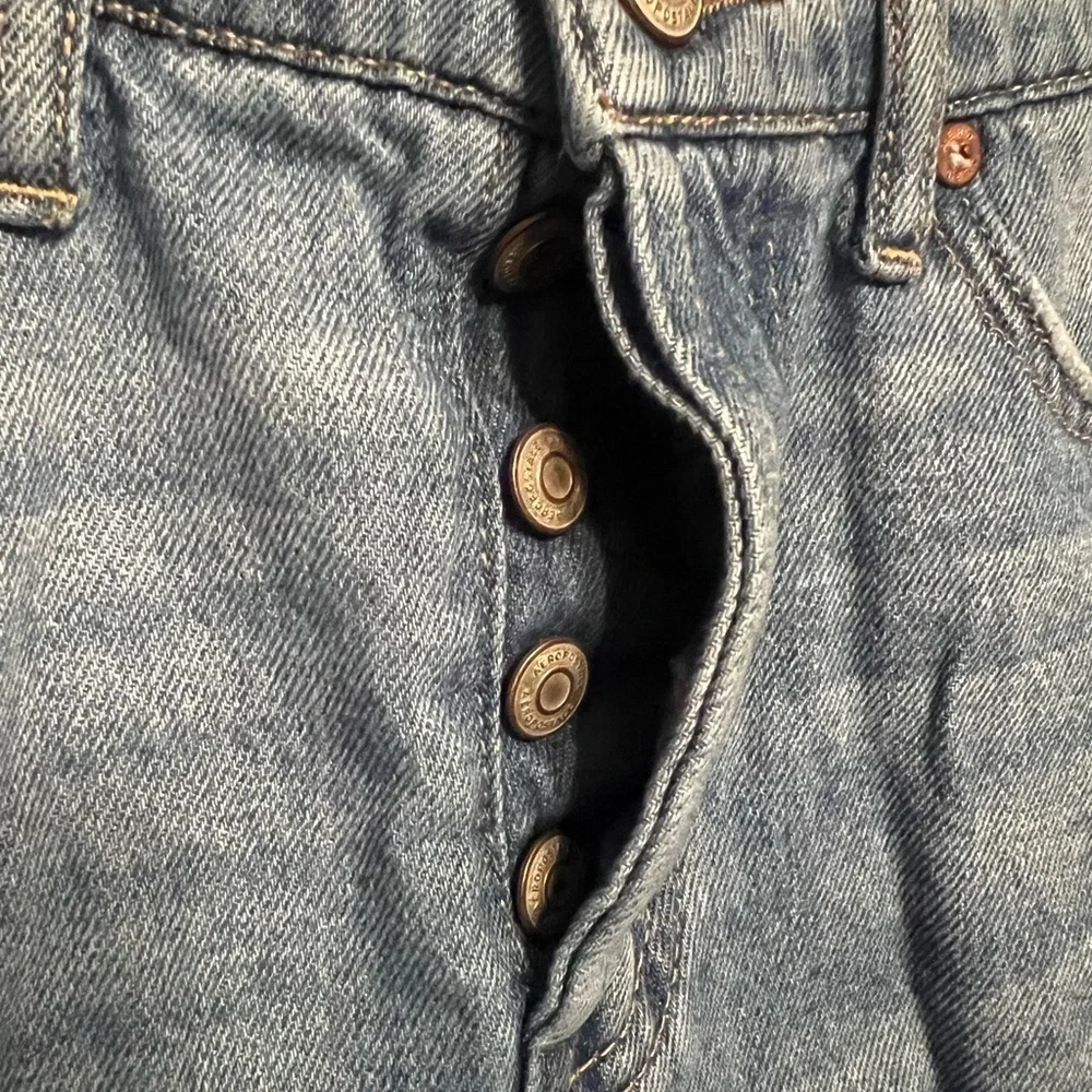 Stylish Blue Denim Mini Skirt